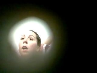 Fönstertittare i cabin videor naken damsel bara efter dusch på spyamateur.com
