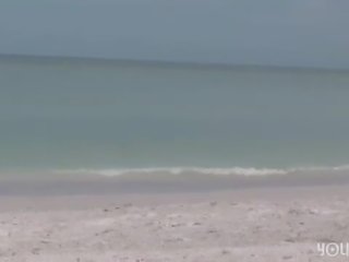 Youporn - amanzing rubia poses para fotos en la playa dreamgirls